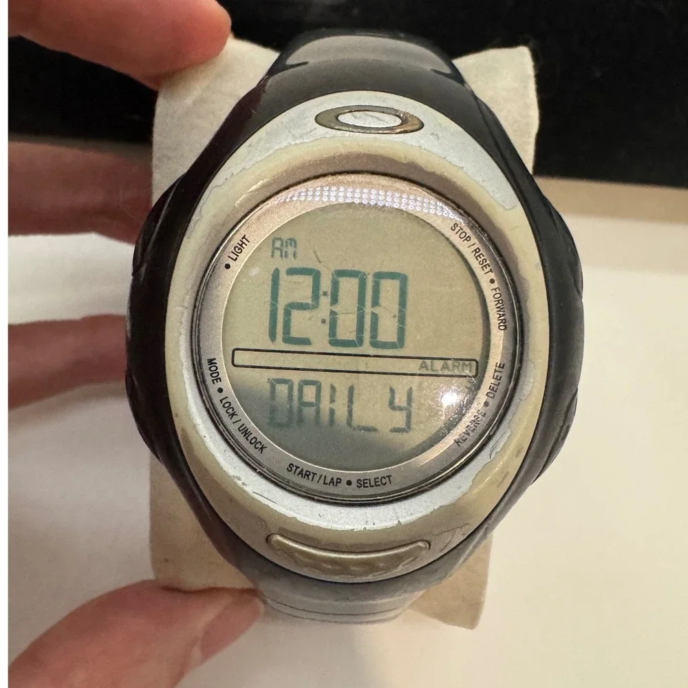 Oakley D1 Digital Watch Black O Matter Casing Daily Alarm Sport‎ 10 Bar 10-185